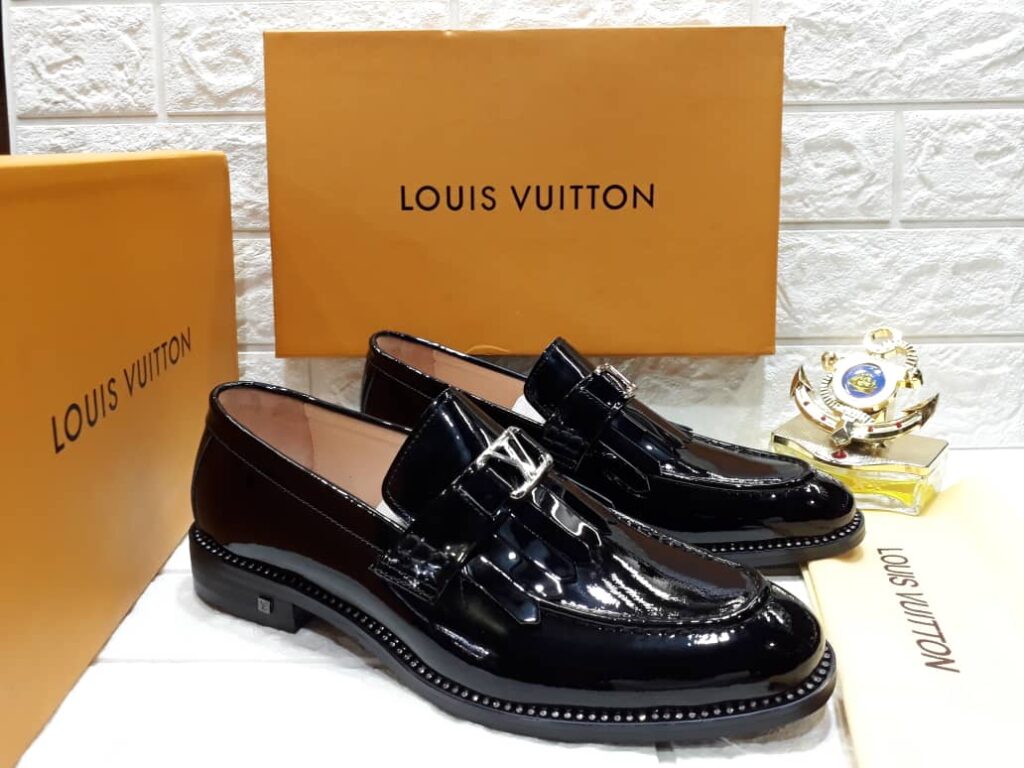The story behind the brand Louis Vuitton  BRAND MINDS